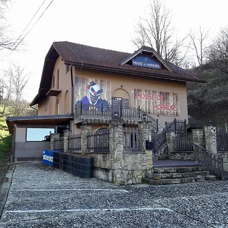 Gostinjska kuća House Of Horrors Cresnjevci
